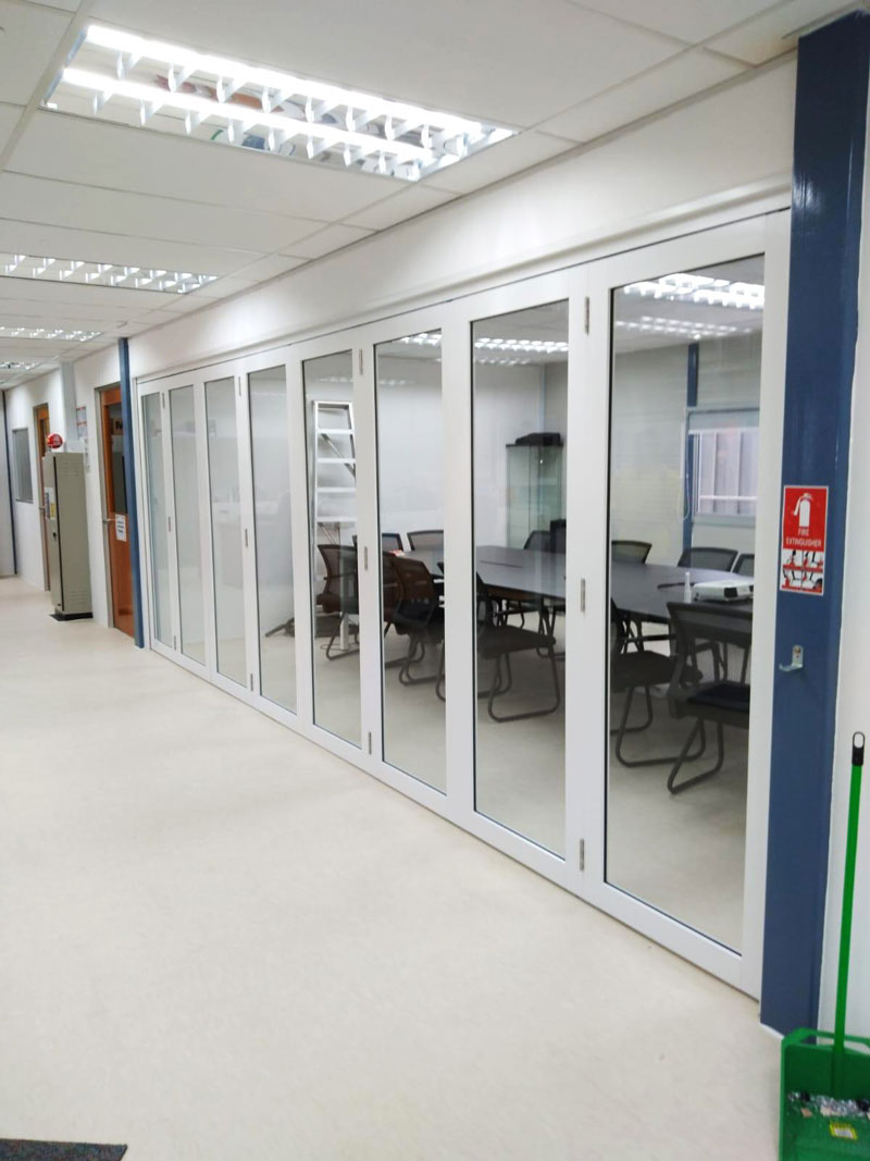 glass bifold door for residential project - 23 Summer Garden