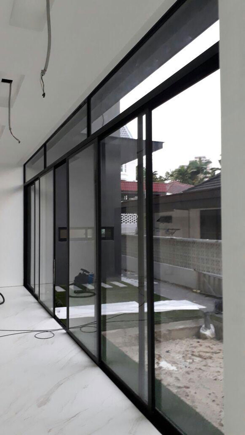 glass sliding door for residential project - 18 Lilac Drive