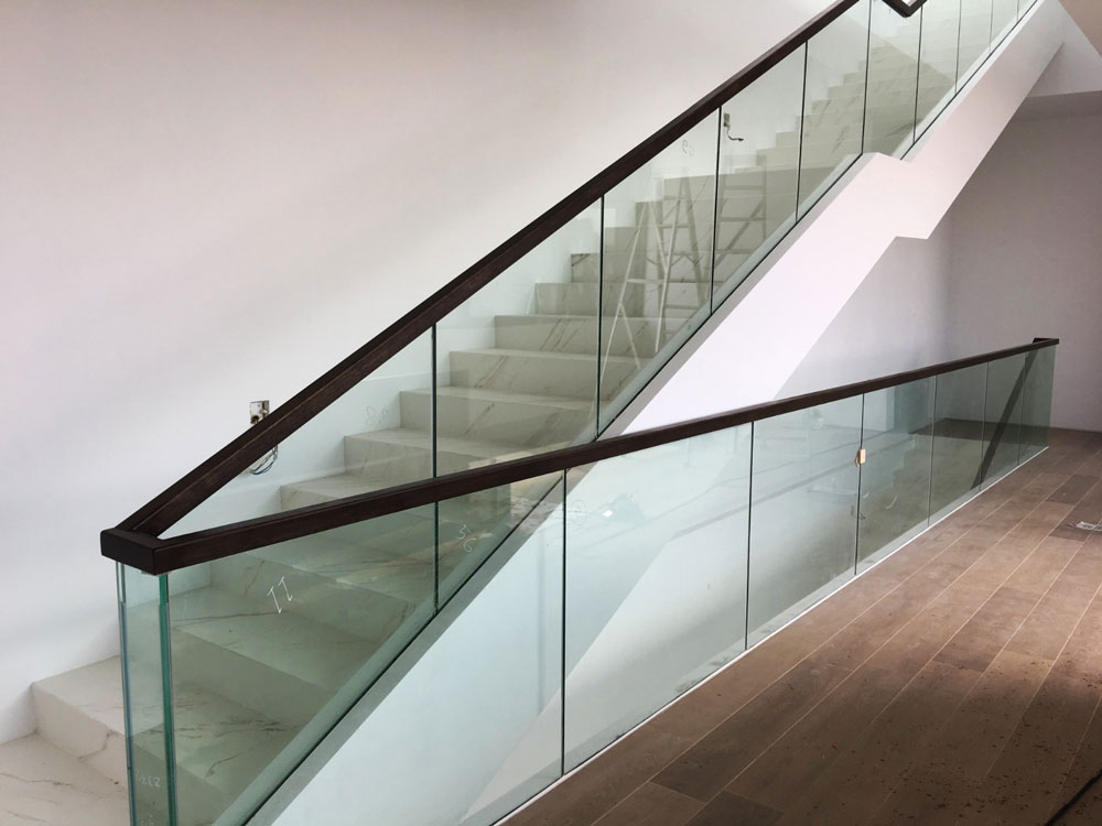 glass folding door for residential project - 28 Li Hwan Place