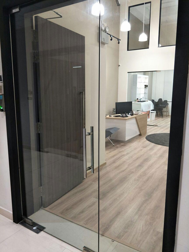 glass folding door for residential project - 35 Jalan Selmat