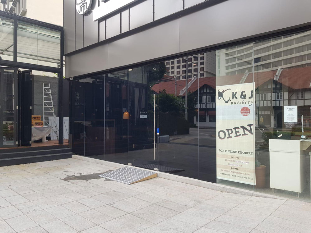 glass patio door for residential project - 26 Maria Ave